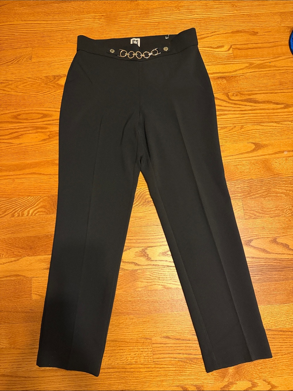Anne Klein Black High-Waist Pants with Gold Chain Accent